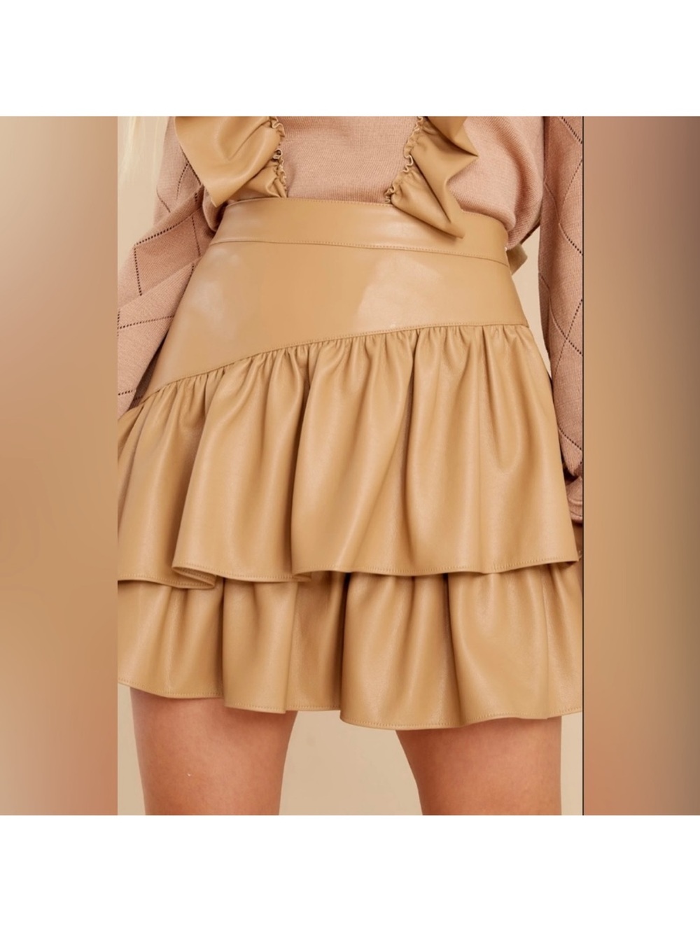 Emily McCarthy Tiered Camel Mini Skirt perfect condition smoke pet free - Size S